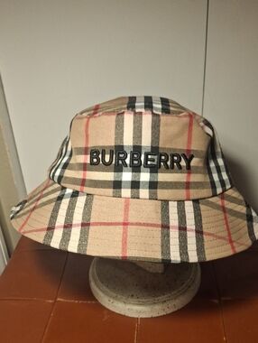 Burberry Beige Check Bucket Hat